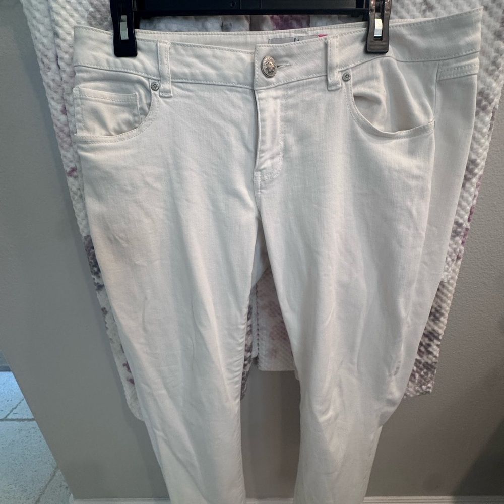 CAbi White Skinny Jeans - Slim Stretch Fit